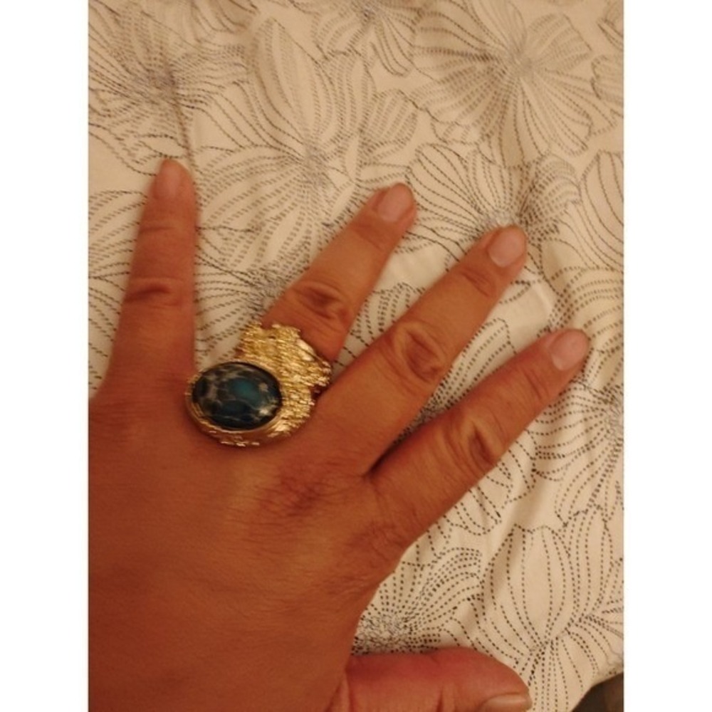 Ring Blue Cabochon Gold Tone Textured Statement Arty Style size 9.5 - Picture 3 of 12